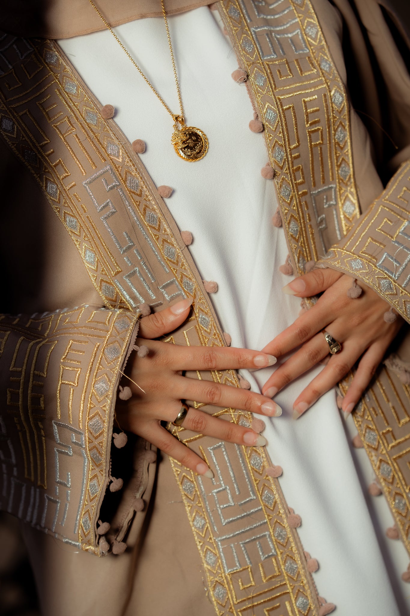 Bisht El binat